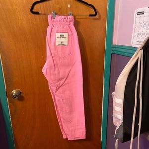 New never worn Pink MOM high paperbag pants.